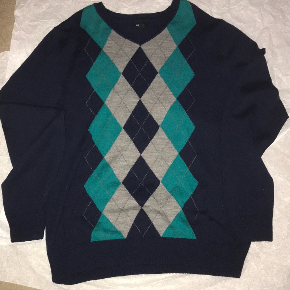 Navy Men’s APT 9 light weighted sweater
